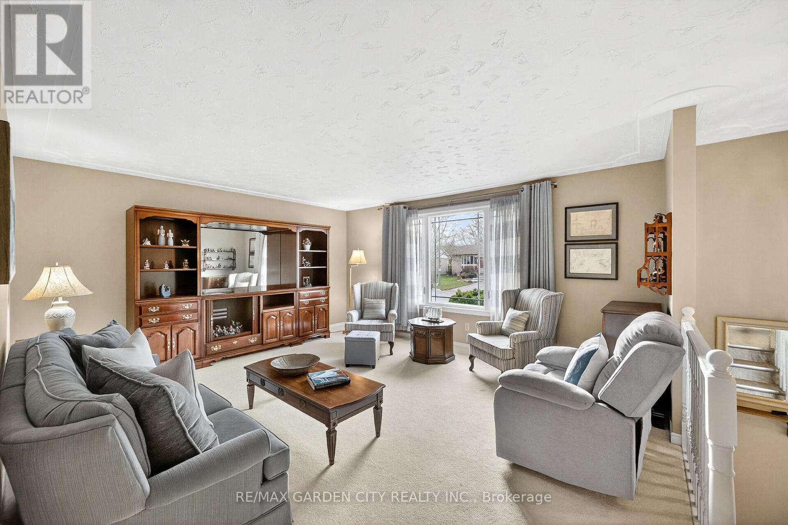 5083 Hartwood Avenue, Lincoln, Ontario  L3J 0A2 - Photo 4 - X12585130