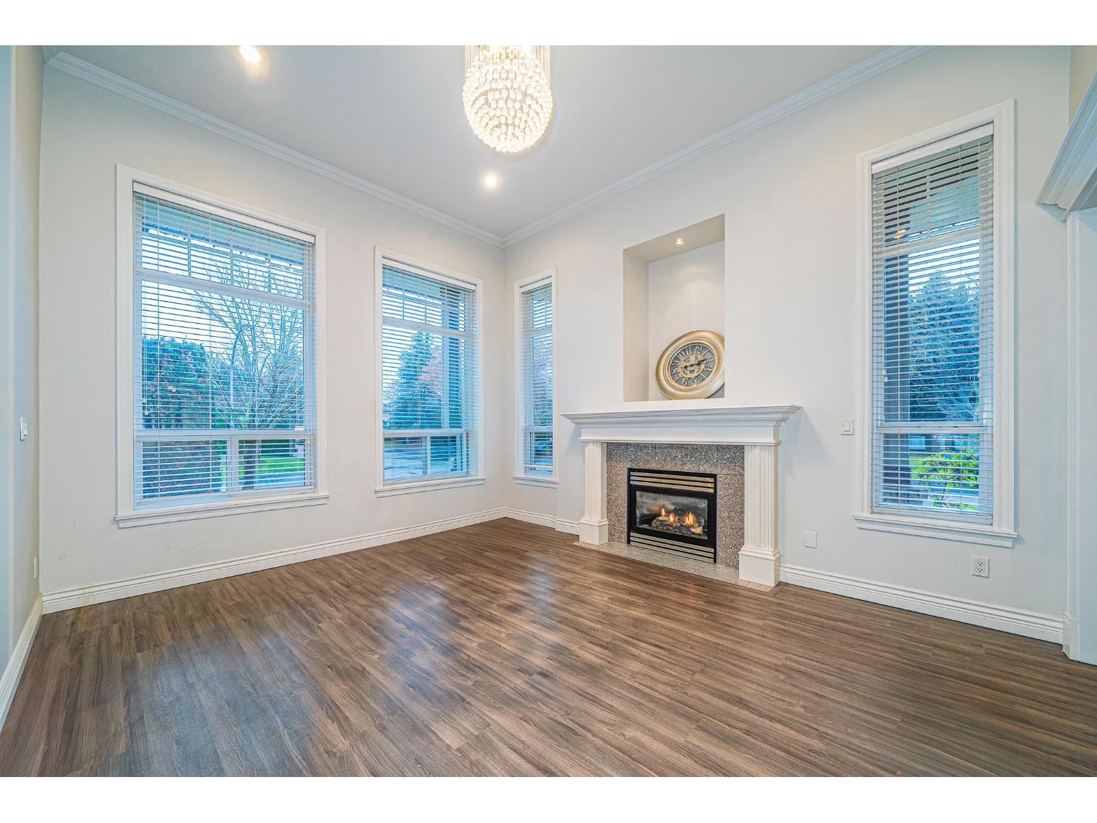 6368 189a Street, Surrey, British Columbia  V3S 8S3 - Photo 5 - R3070304