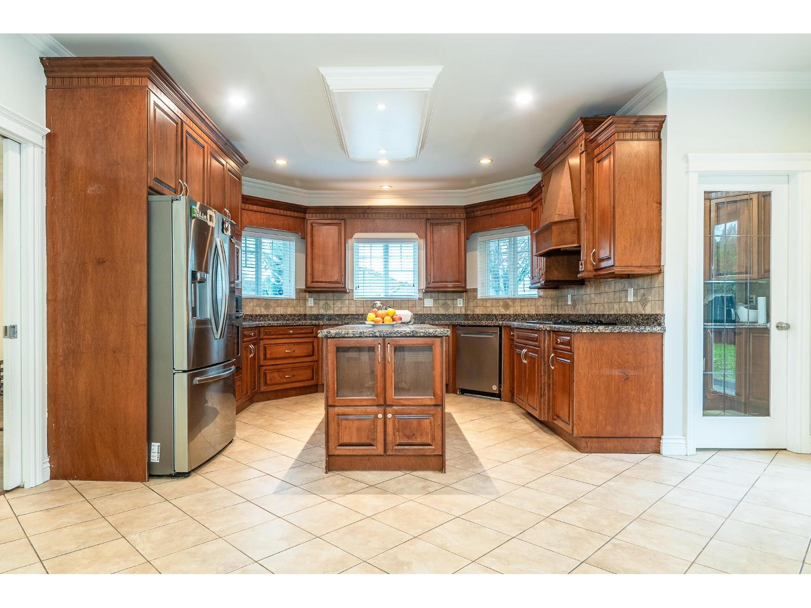 6368 189a Street, Surrey, British Columbia  V3S 8S3 - Photo 15 - R3070304