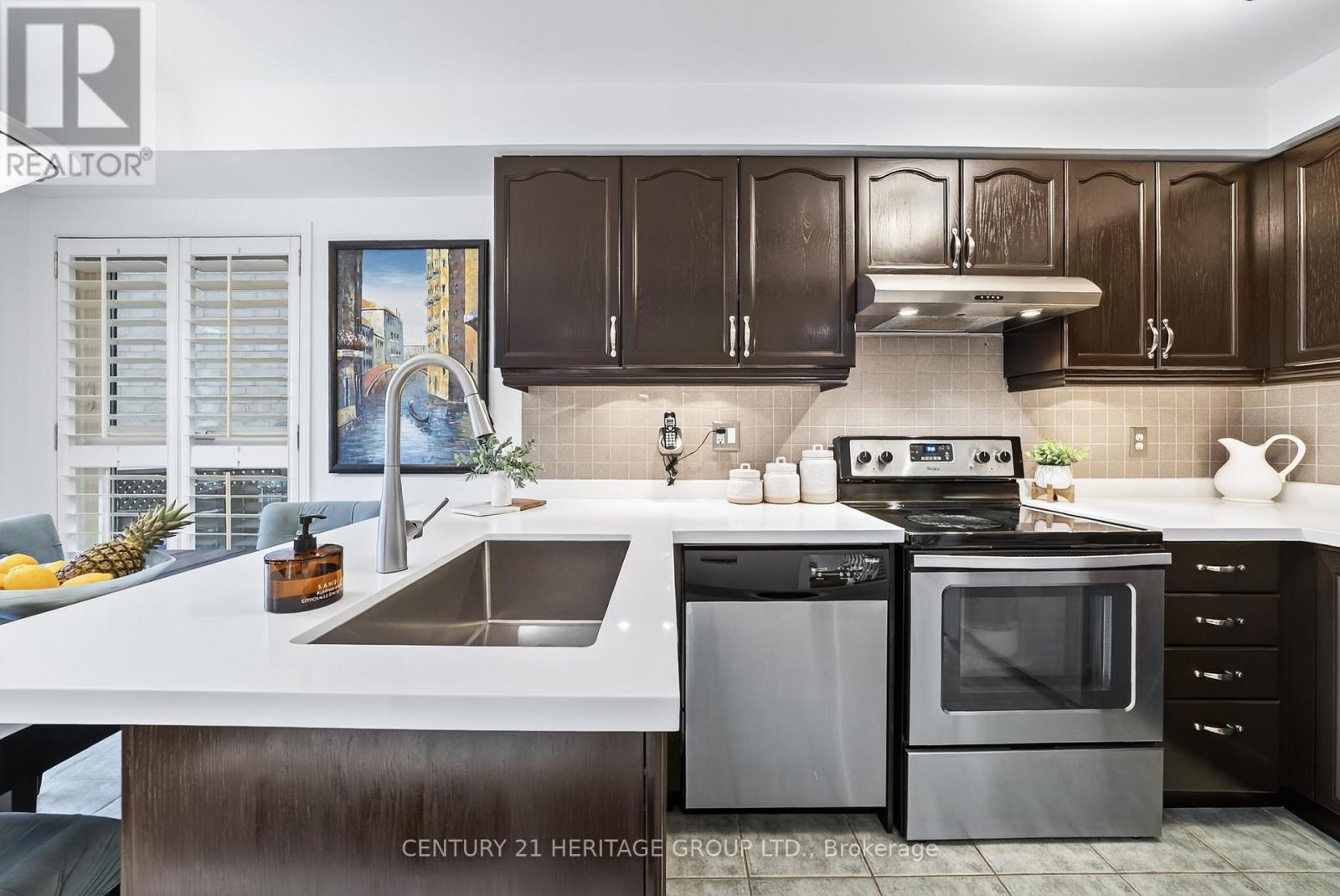 23 Long Point Drive, Richmond Hill, Ontario  L4E 3W9 - Photo 19 - N12582904