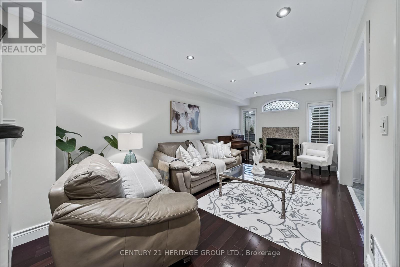 23 Long Point Drive, Richmond Hill, Ontario  L4E 3W9 - Photo 10 - N12582904