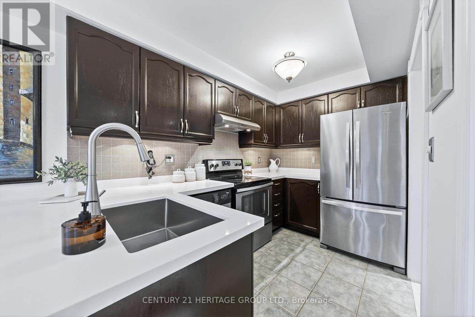 23 Long Point Drive, Richmond Hill, Ontario  L4E 3W9 - Photo 16 - N12582904