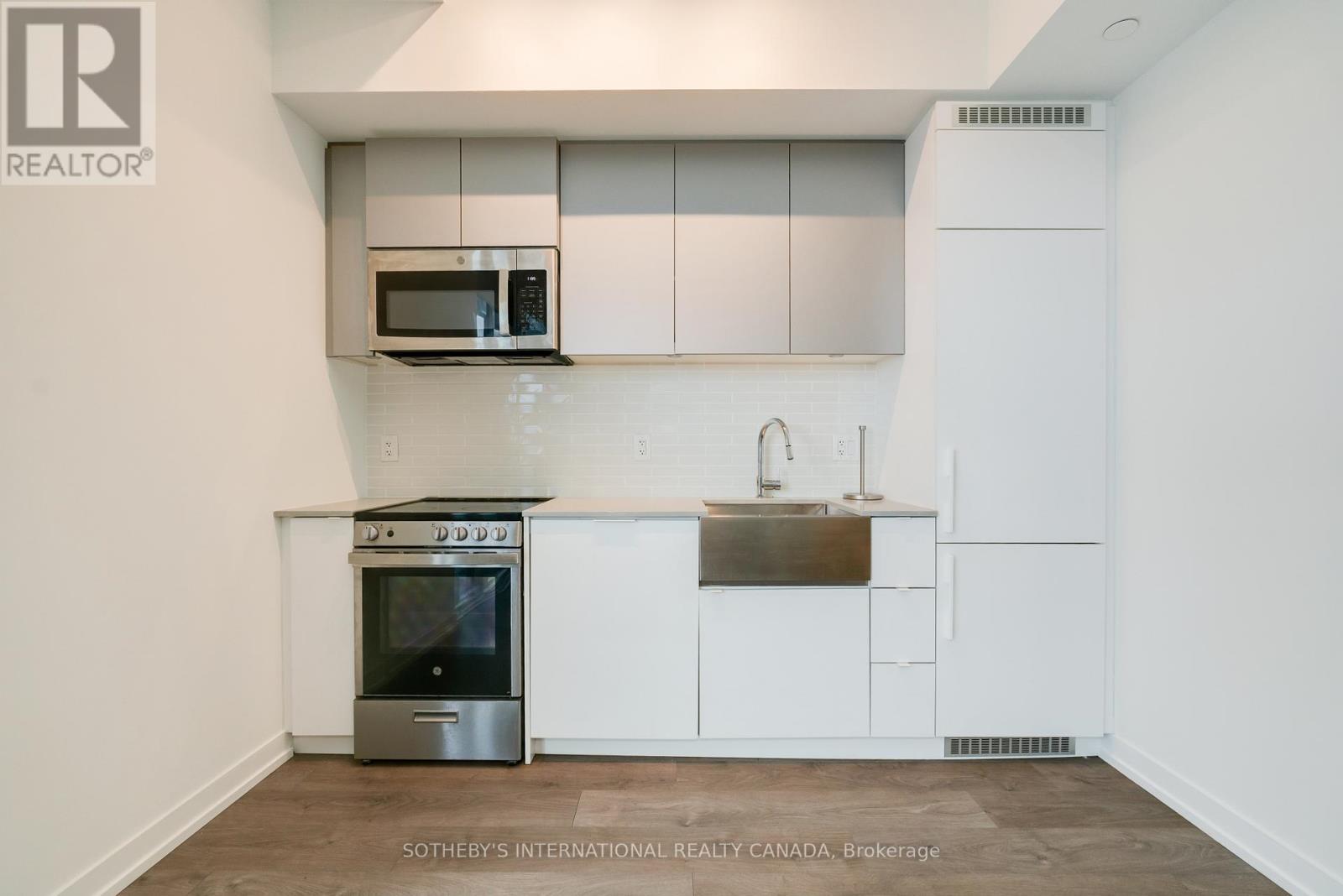 1011 - 270 Dufferin Street, Toronto, Ontario  M6K 0H8 - Photo 11 - W12577086