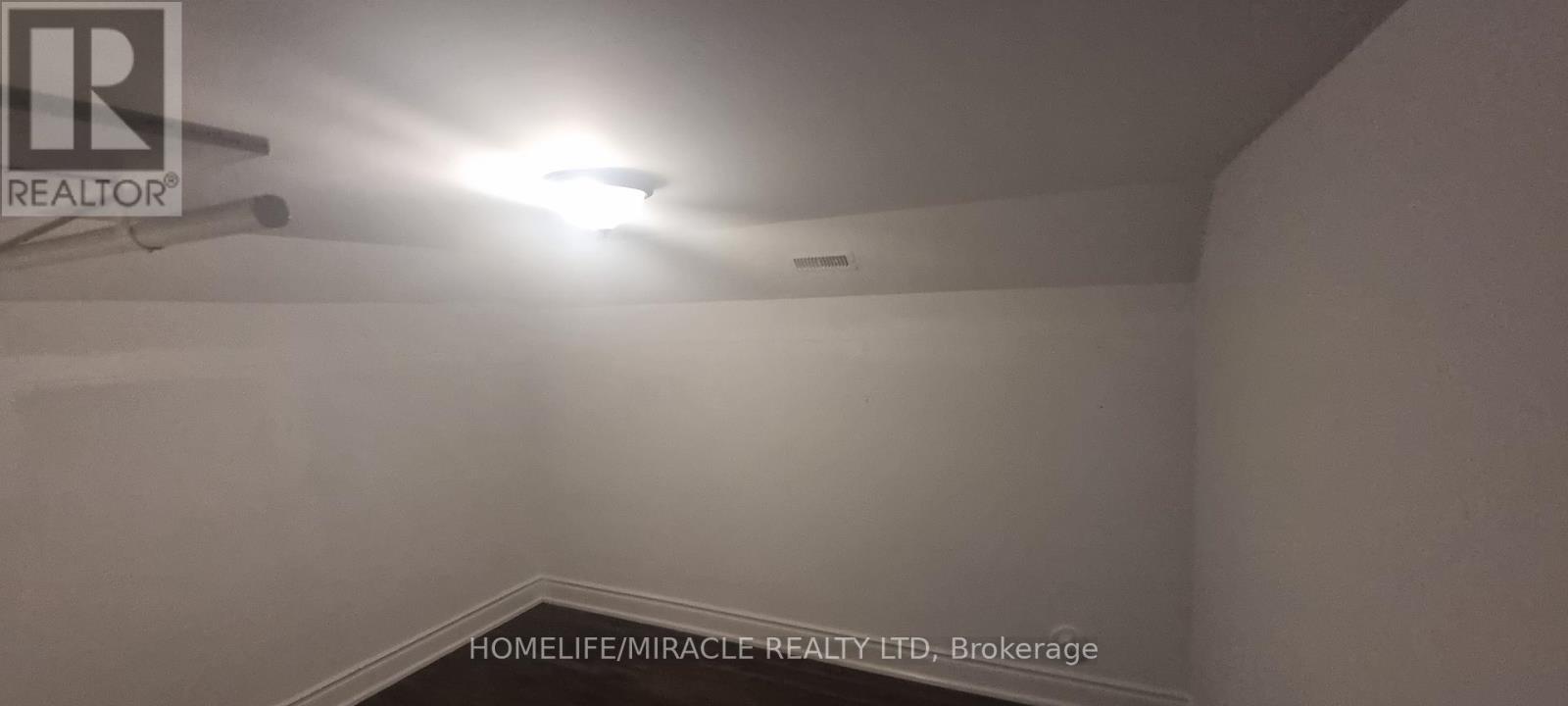 56 Ironside Drive, Vaughan, Ontario  L4H 3R9 - Photo 4 - N12584684