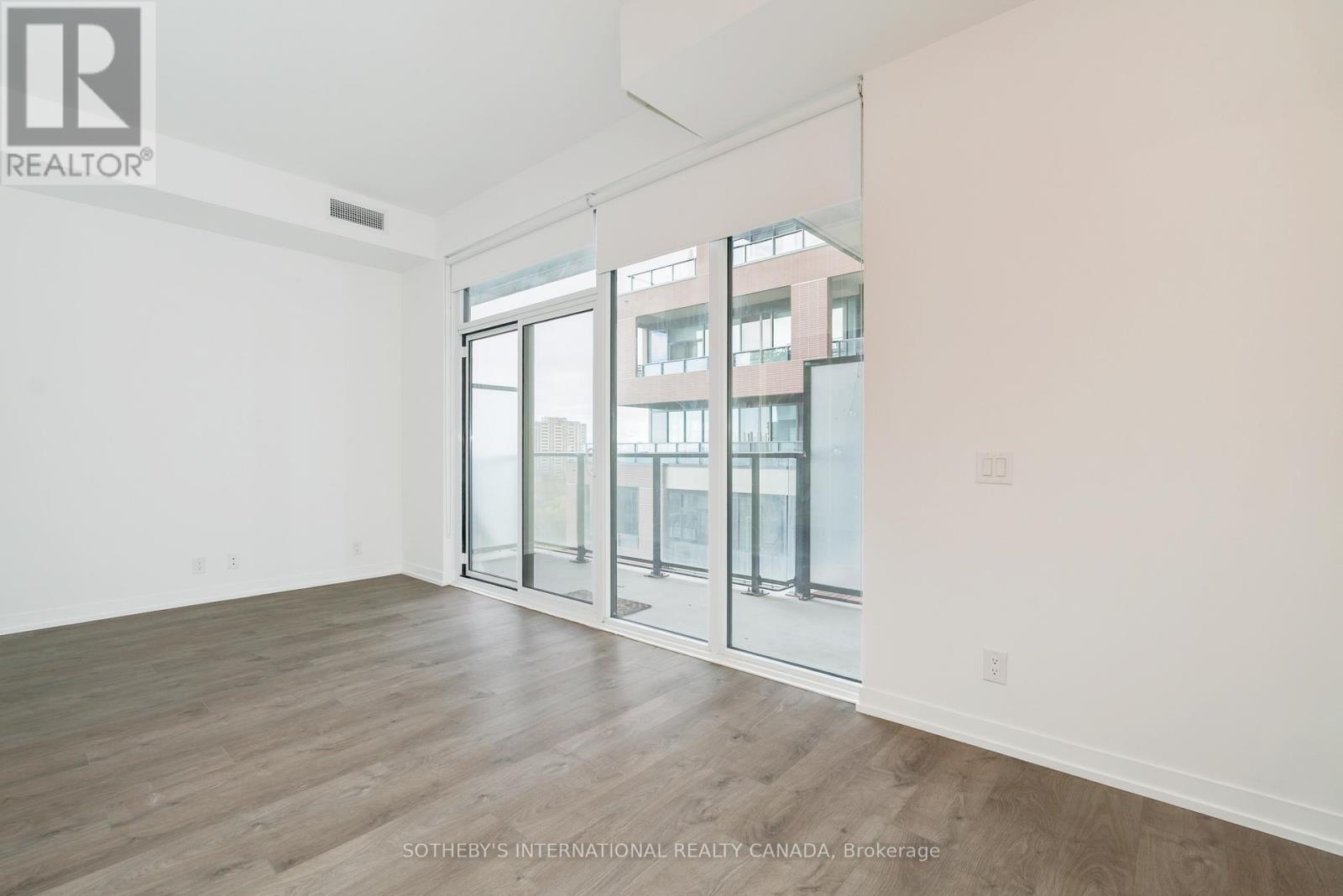 1011 - 270 Dufferin Street, Toronto, Ontario  M6K 0H8 - Photo 6 - W12577086