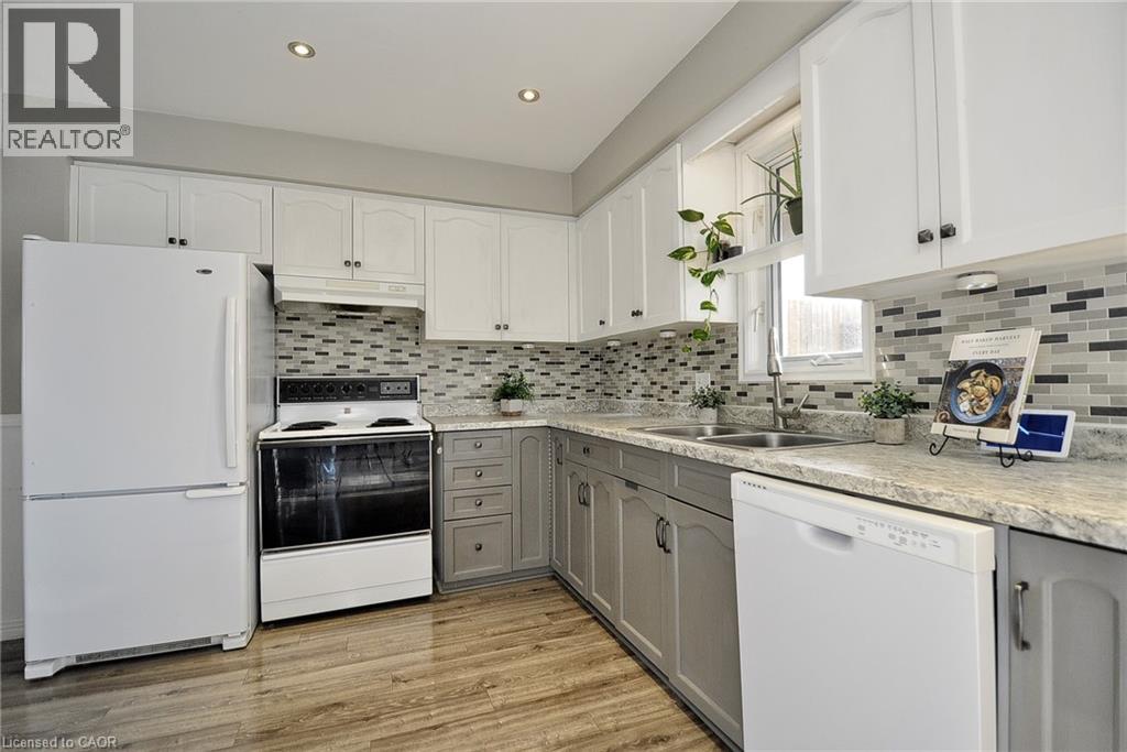 427 Bankside Crescent, Kitchener, Ontario  N2N 3E5 - Photo 13 - 40788130