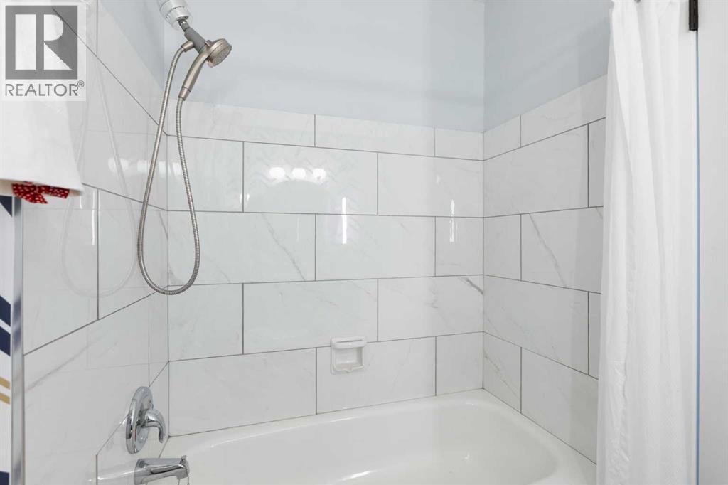 27 Deercrest Close Se, Calgary, Alberta T2J 5S2 - Photo 27 - A2263736