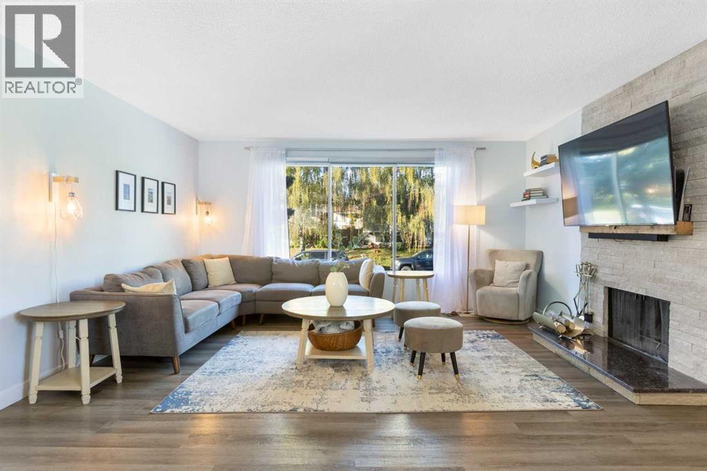 27 Deercrest Close Se, Calgary, Alberta T2J 5S2 - Photo 10 - A2263736