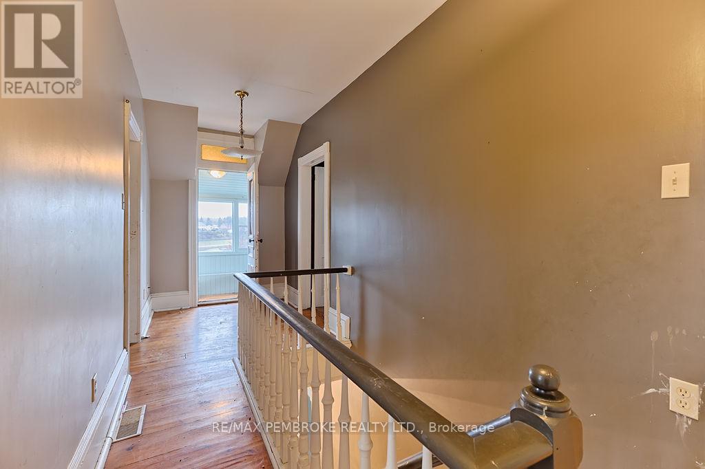 131 Bonnechere Street W, Bonnechere Valley, Ontario K0J 1T0 - Photo 15 - X12501166