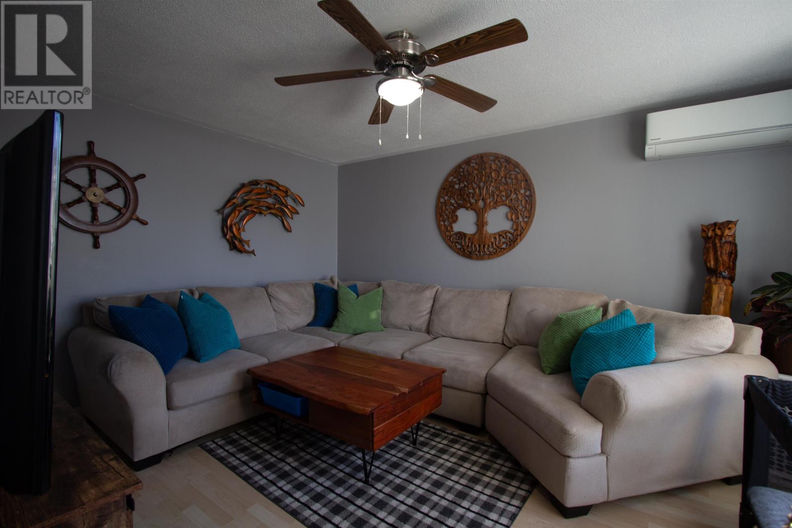 77 Russell Street, Summerside, Prince Edward Island  C1N 5H7 - Photo 5 - 202528732