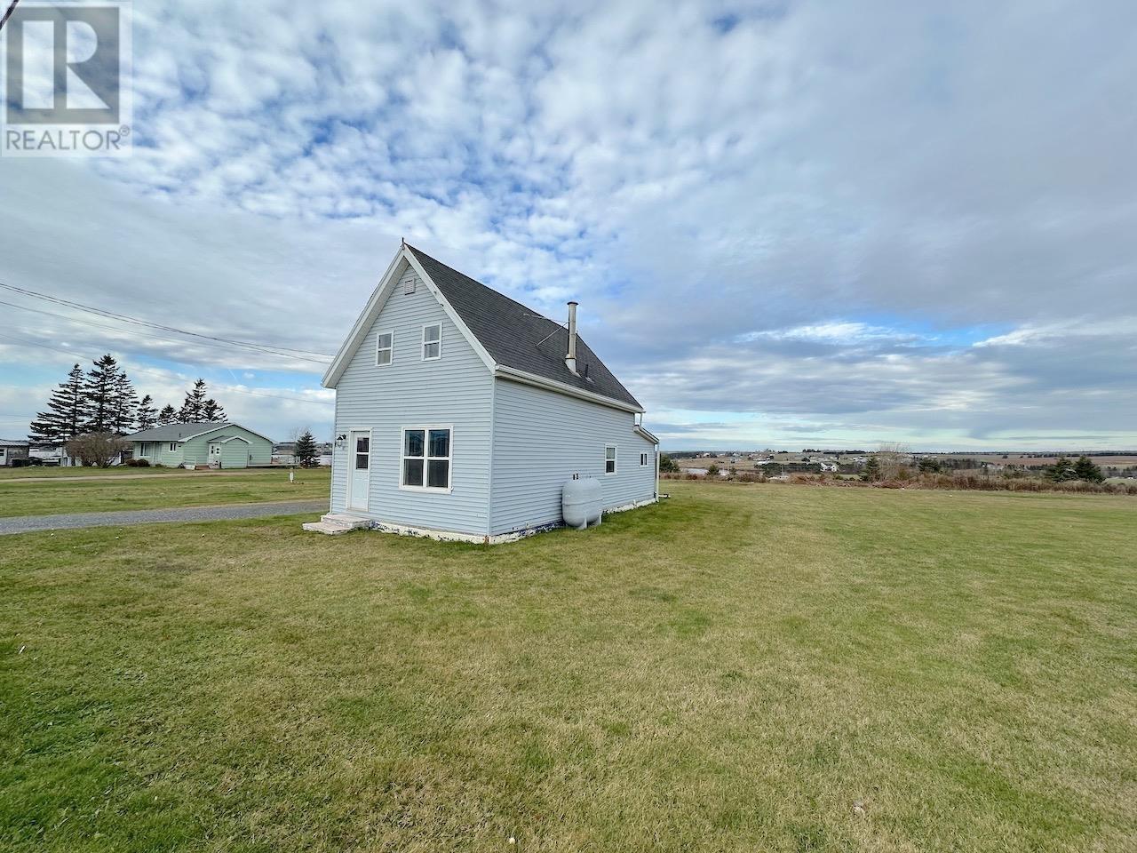 17 Paquet Avenue, Souris, Prince Edward Island  C0A 2B0 - Photo 40 - 202528733