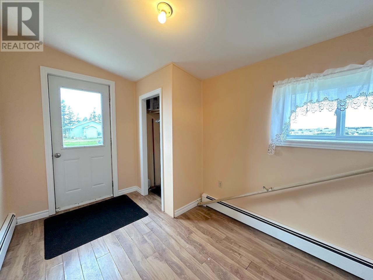 17 Paquet Avenue, Souris, Prince Edward Island  C0A 2B0 - Photo 7 - 202528733