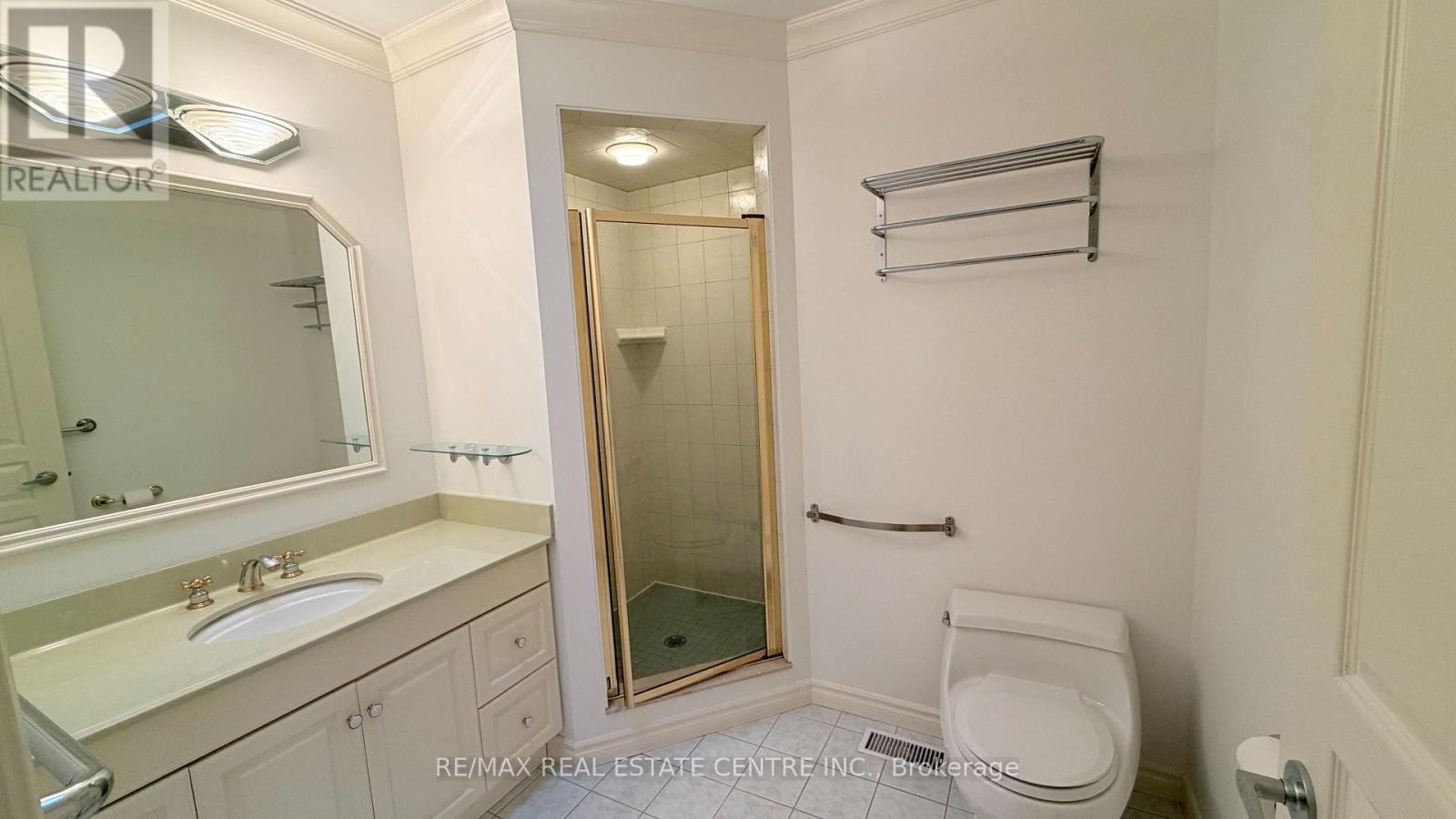 117 Watson Avenue, Oakville, Ontario L6J 3T5 - Photo 17 - W12494046