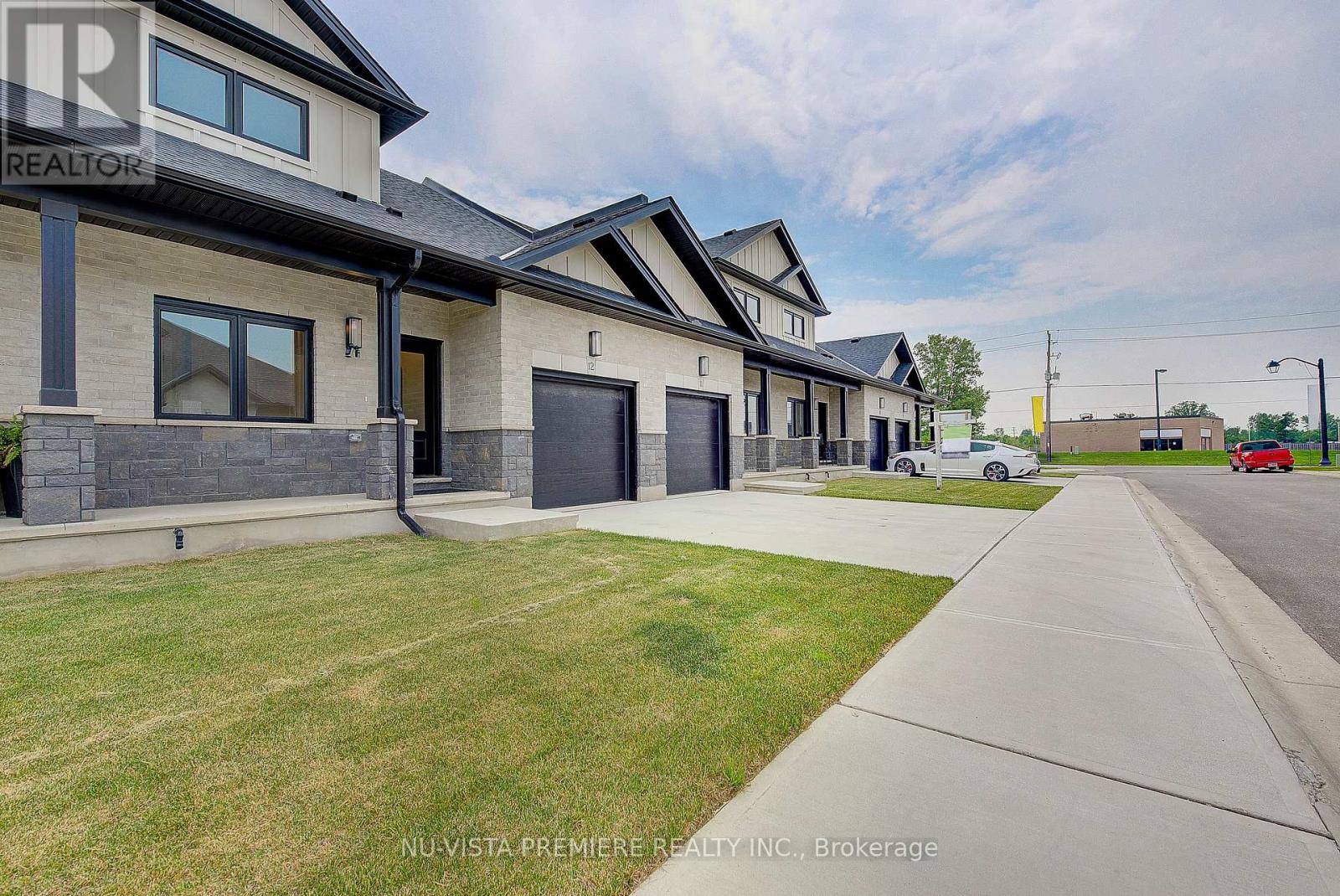 46 - 214 St Clair Boulevard, St. Clair, Ontario  N0N 1G0 - Photo 4 - X12202331