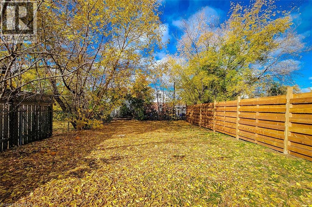 72 West 1st Street, Hamilton, Ontario  L9C 3C3 - Photo 18 - 40791173