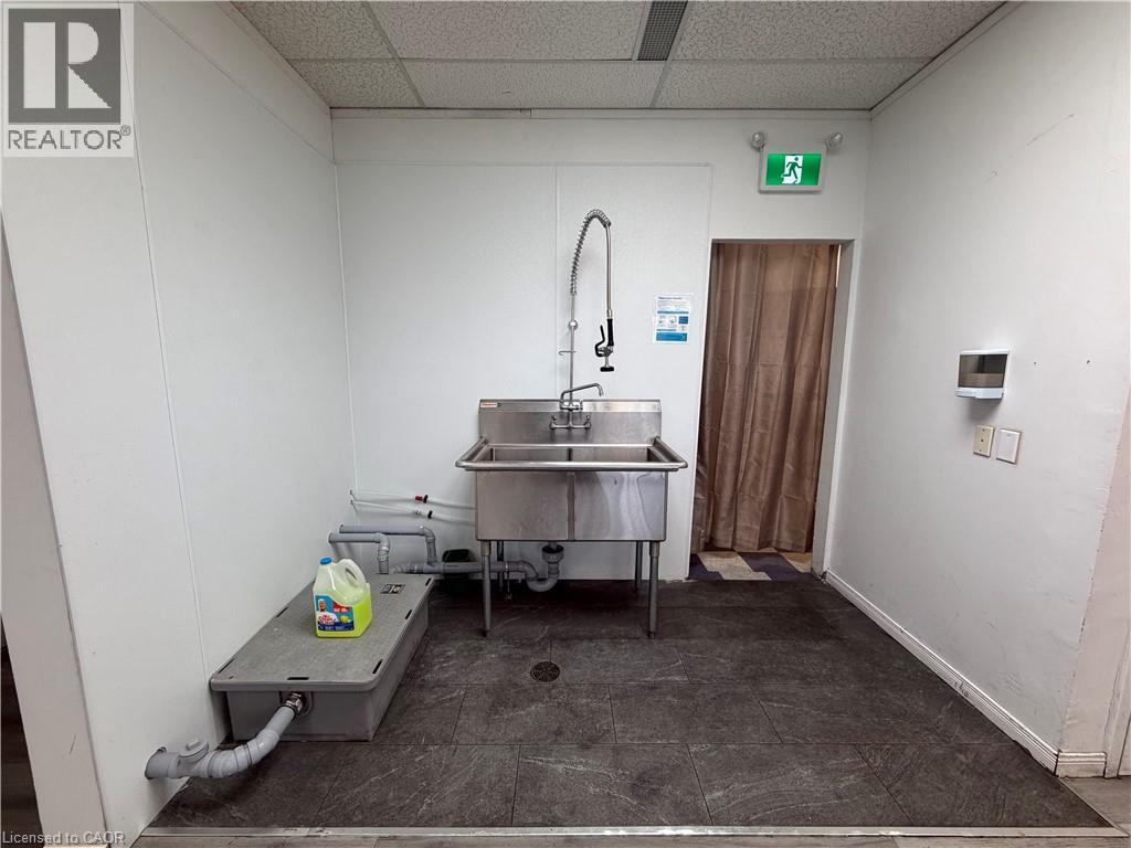 815 Weber Street E, Kitchener, Ontario  N2H 1H5 - Photo 14 - 40791058