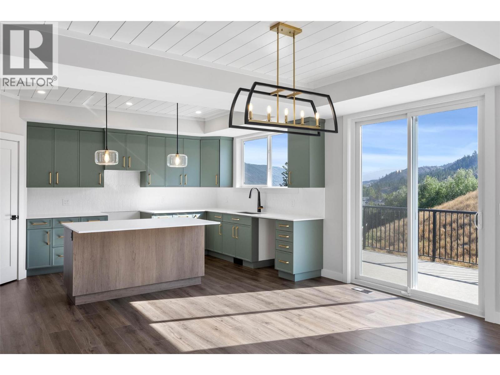 8759 BADGER Drive, Kamloops, British Columbia