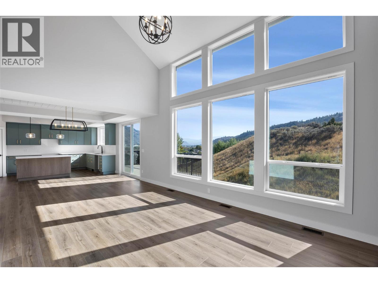 8759 BADGER Drive Kamloops Photo 9