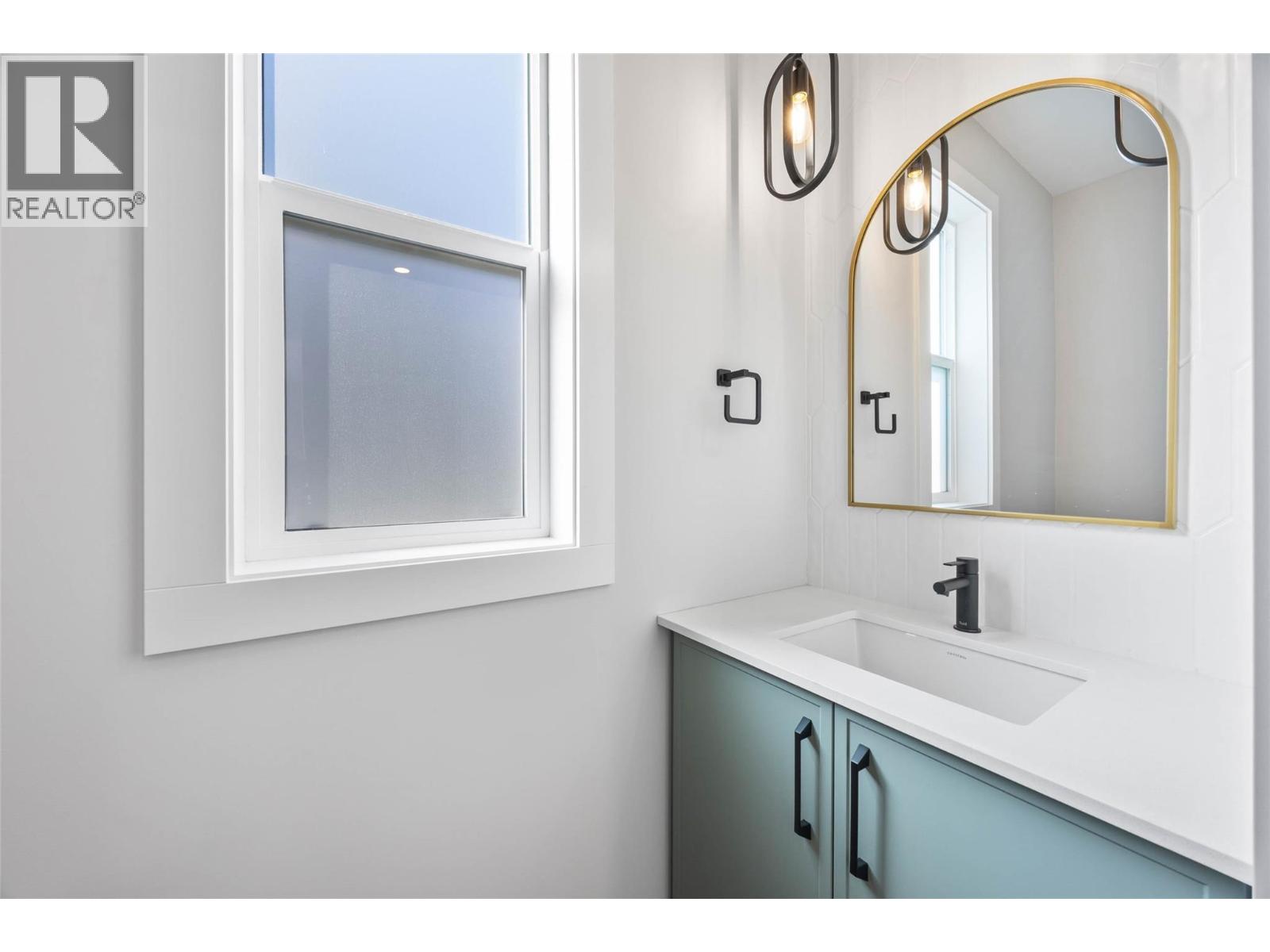 8759 BADGER Drive Kamloops Photo 23