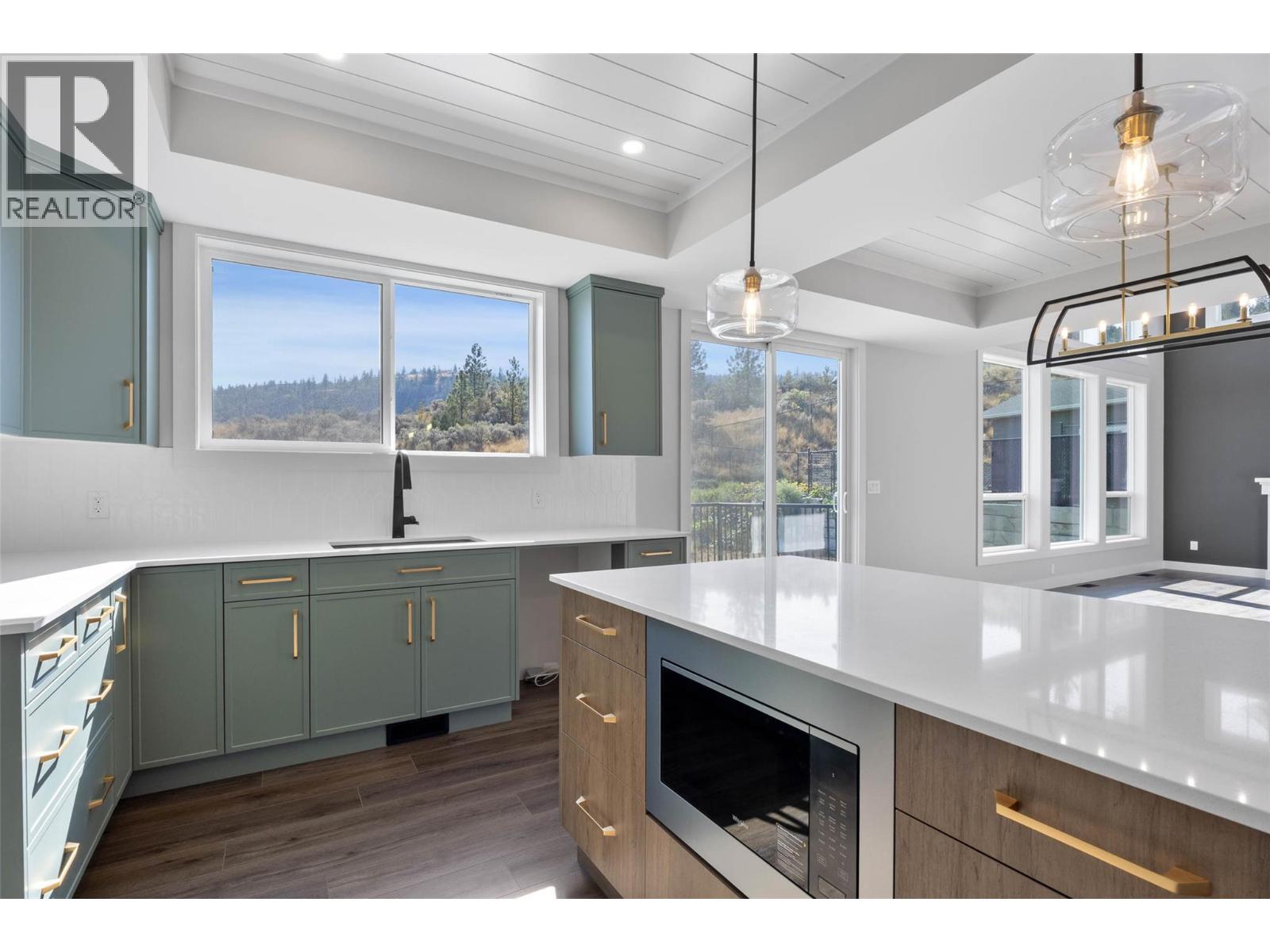 8759 BADGER Drive Kamloops Photo 16