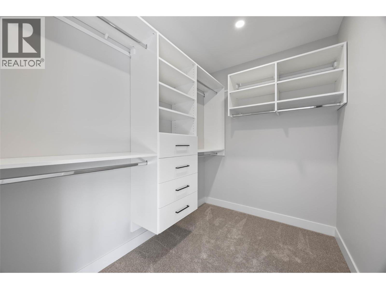 8759 BADGER Drive Kamloops Photo 33