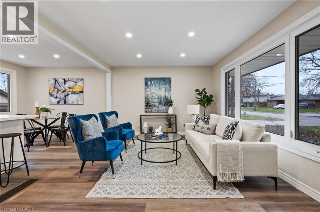 51 Burness Drive, St. Catharines, Ontario  L2P 1J4 - Photo 4 - 40787088