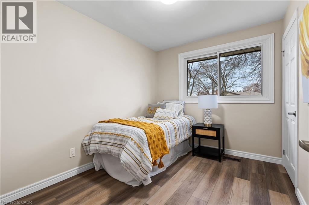 51 Burness Drive, St. Catharines, Ontario  L2P 1J4 - Photo 12 - 40787088