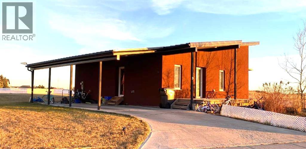 29 Weinmeyer Way, Duchess, Alberta  T0J 0Z0 - Photo 1 - A2272215