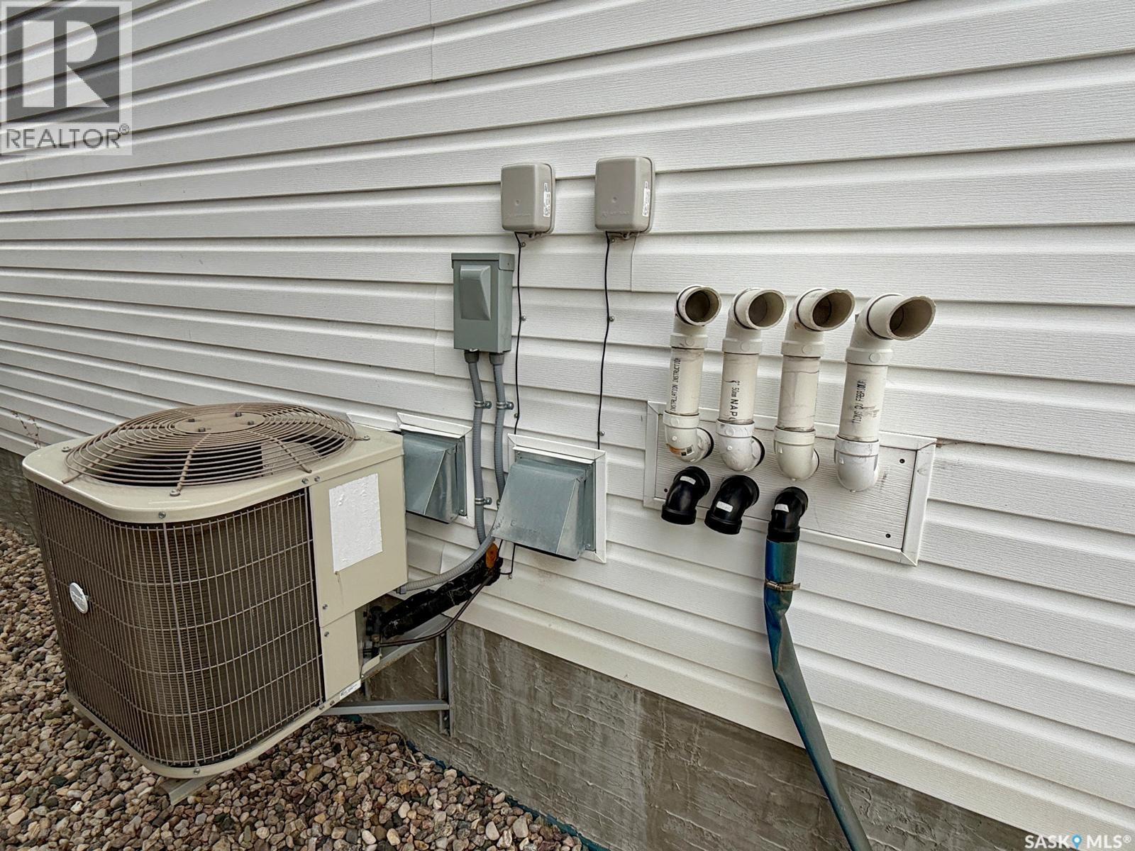 3214 Green Brook Road, Regina, Saskatchewan  S4V 3R2 - Photo 27 - SK024872