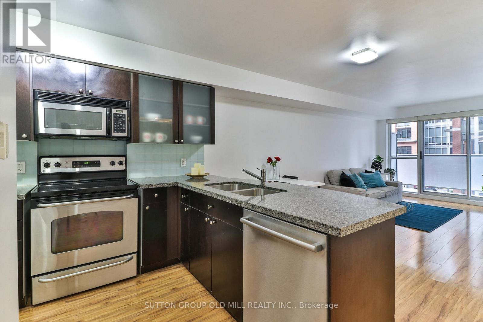 205 - 1005 King Street W, Toronto, Ontario  M6K 3M8 - Photo 3 - C12585214