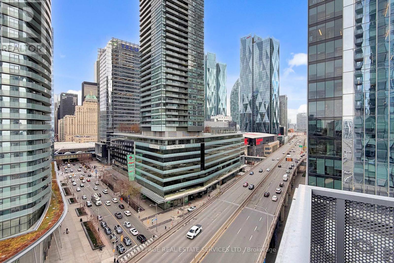 1403 - 10 York Street, Toronto, Ontario  M5J 2Z2 - Photo 10 - C12585310