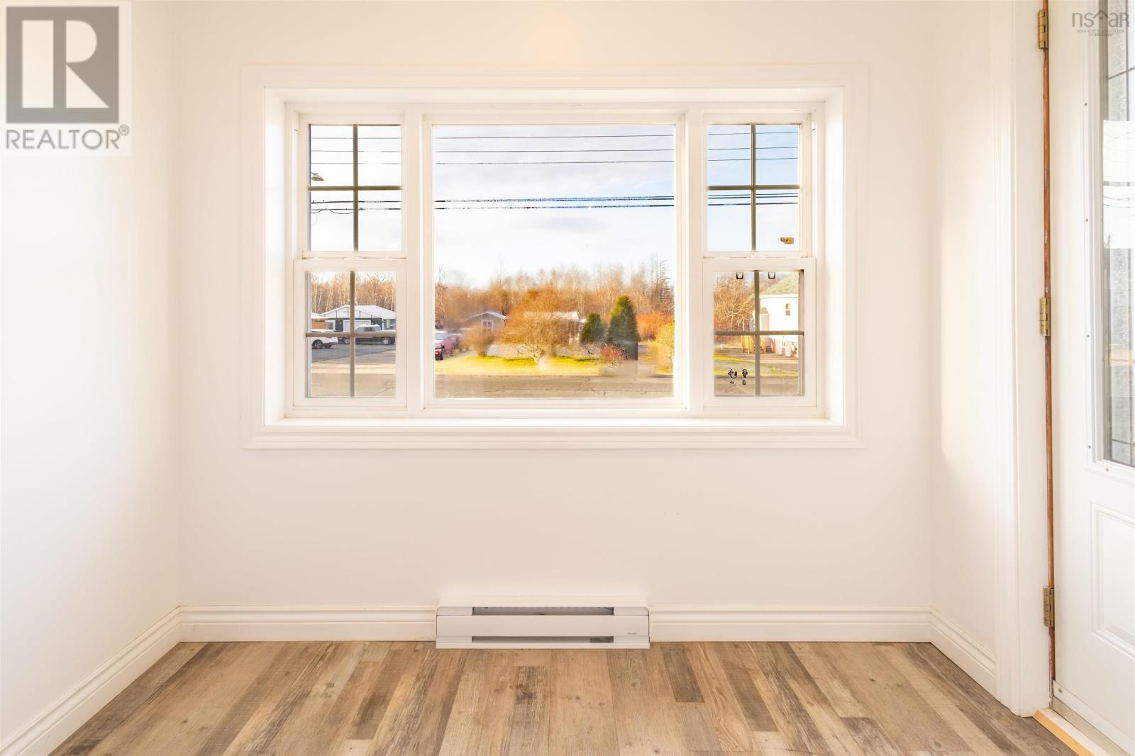 157 Lake Road, Glace Bay, Nova Scotia  B1A 2G8 - Photo 8 - 202528735