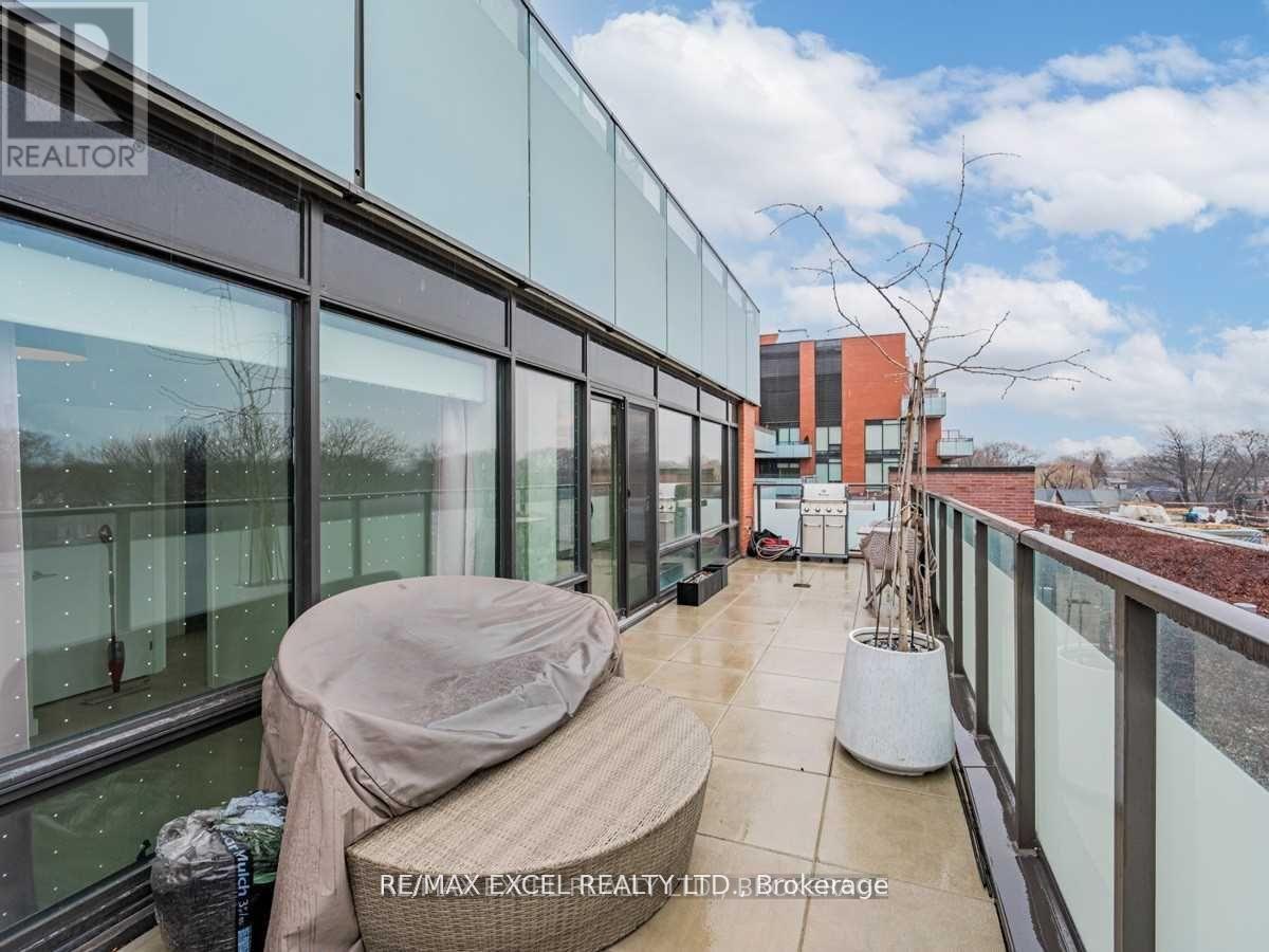 408 - 246 Logan Avenue, Toronto, Ontario  M4M 0E9 - Photo 3 - E12585312