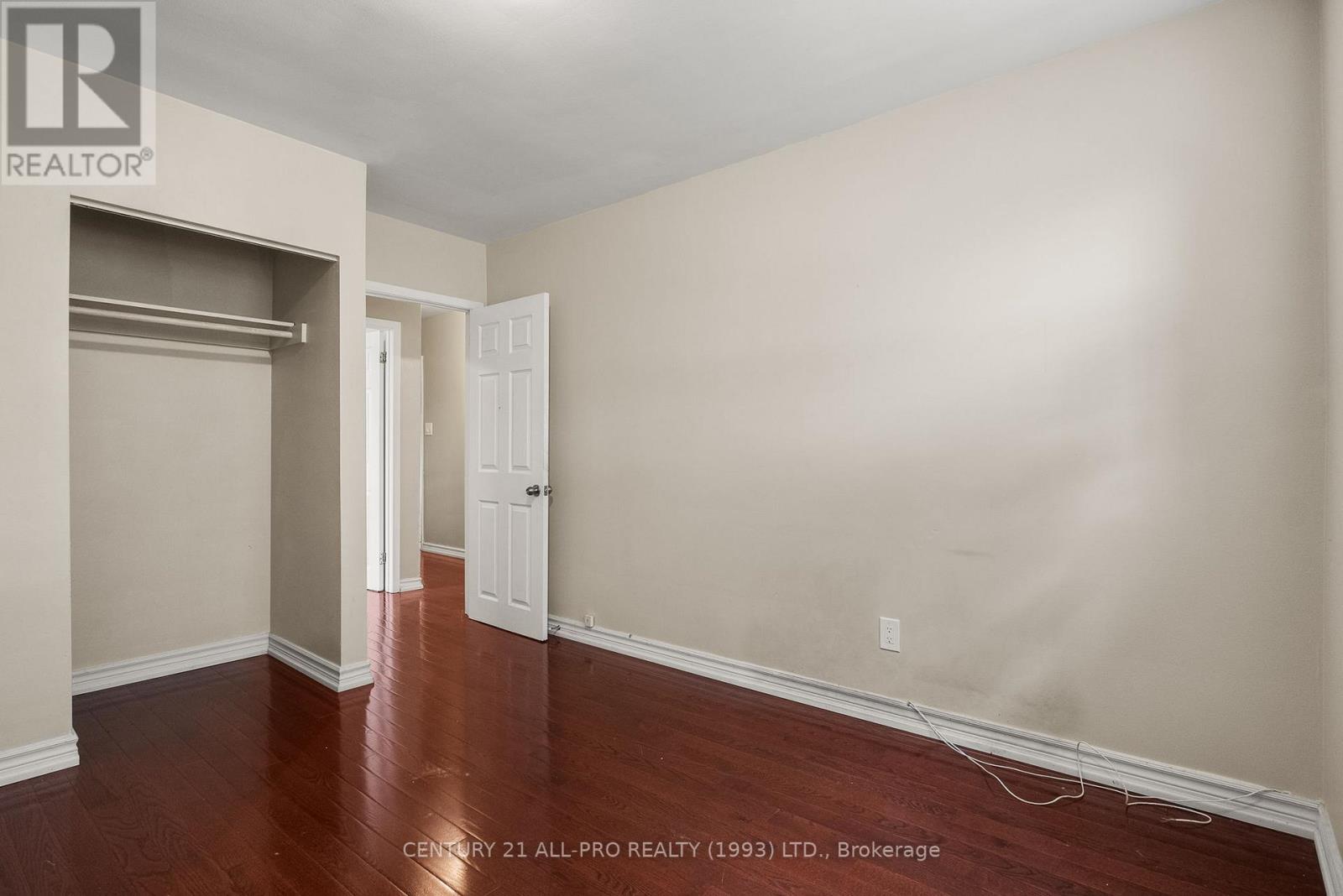 84 Goldsboro Road, Toronto, Ontario  M9L 1A7 - Photo 28 - W12435295