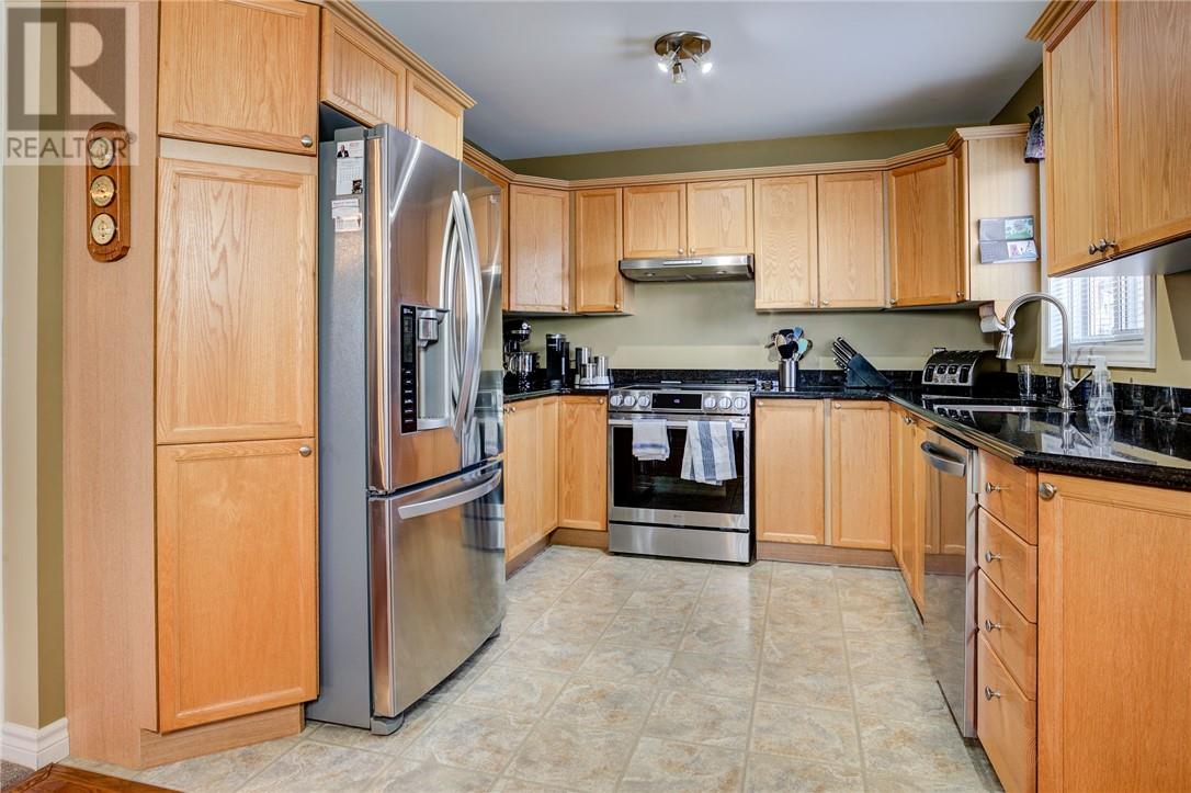 1315 Attlee Avenue, Sudbury, Ontario  P3A 6A3 - Photo 6 - 2125778