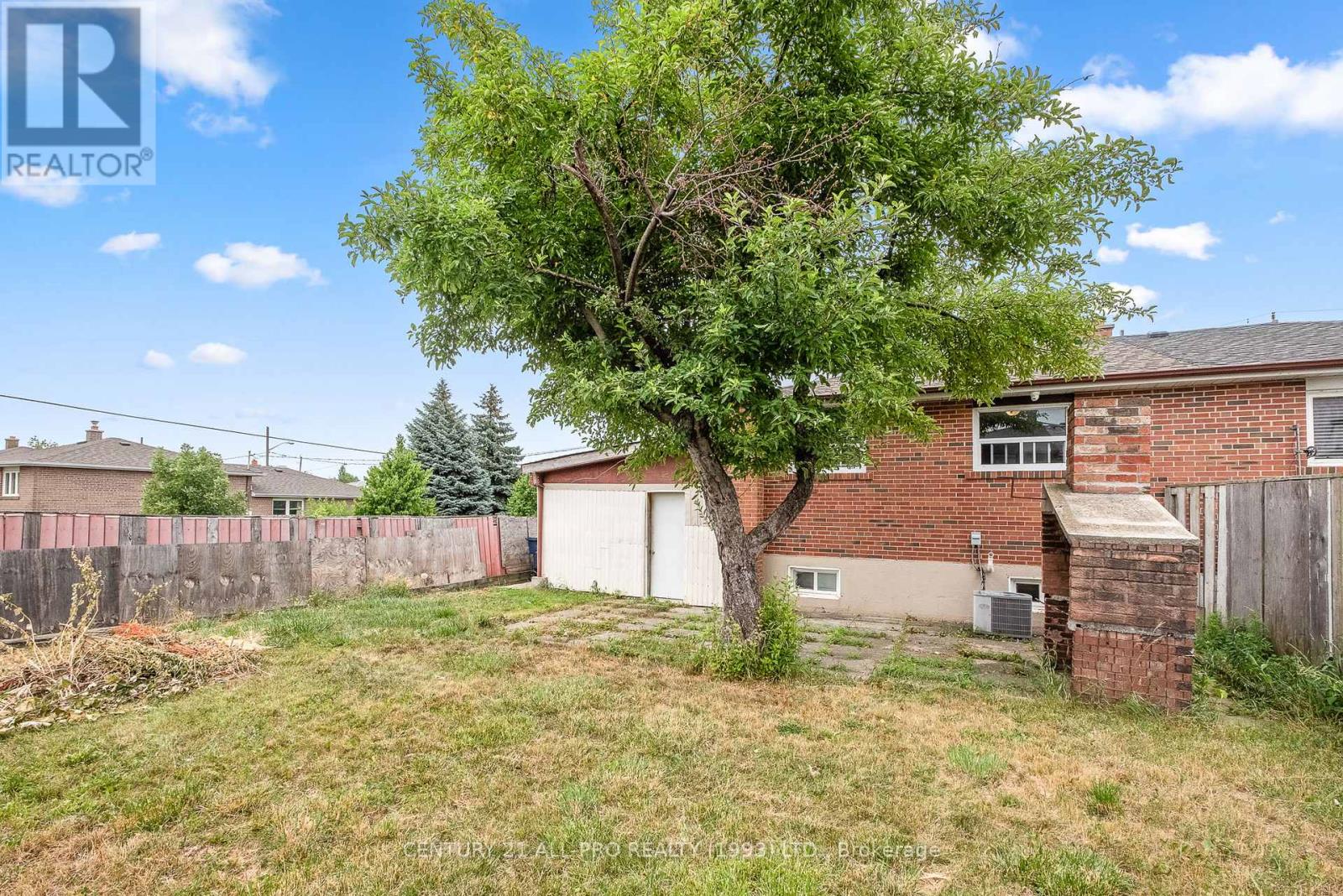 84 Goldsboro Road, Toronto, Ontario  M9L 1A7 - Photo 42 - W12478640