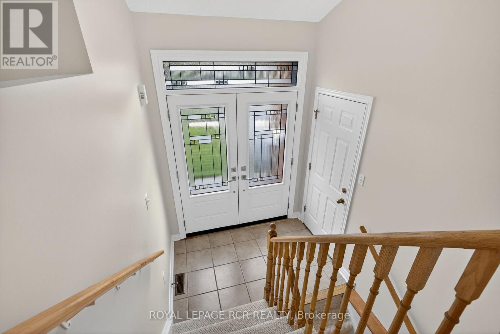 29 Archer Avenue, Bradford West Gwillimbury (Bradford), Ontario  L3Z 2Y3 - Photo 5 - N12585232