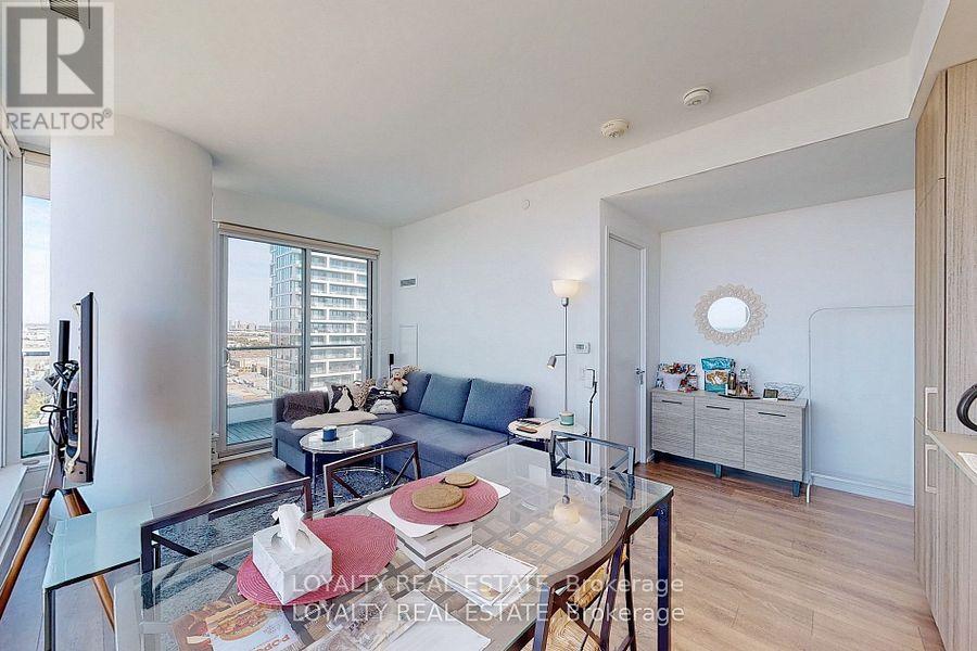 1710 - 5 Buttermill Avenue, Vaughan, Ontario  L4K 0J5 - Photo 13 - N12585254