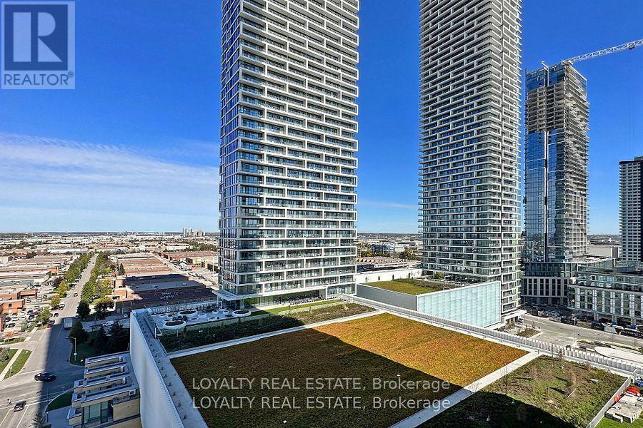 1710 - 5 Buttermill Avenue, Vaughan, Ontario  L4K 0J5 - Photo 2 - N12585254