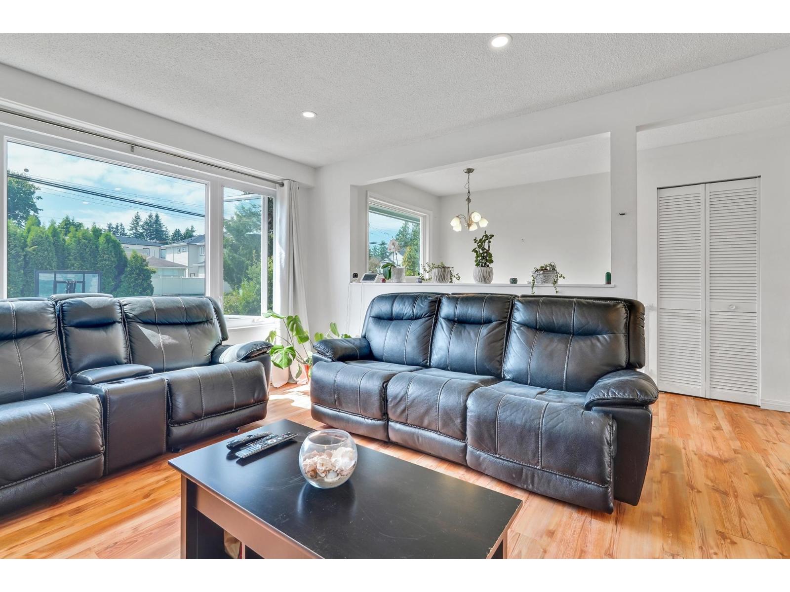 1728 156 Street, Surrey, British Columbia  V4A 4T1 - Photo 3 - R3029435