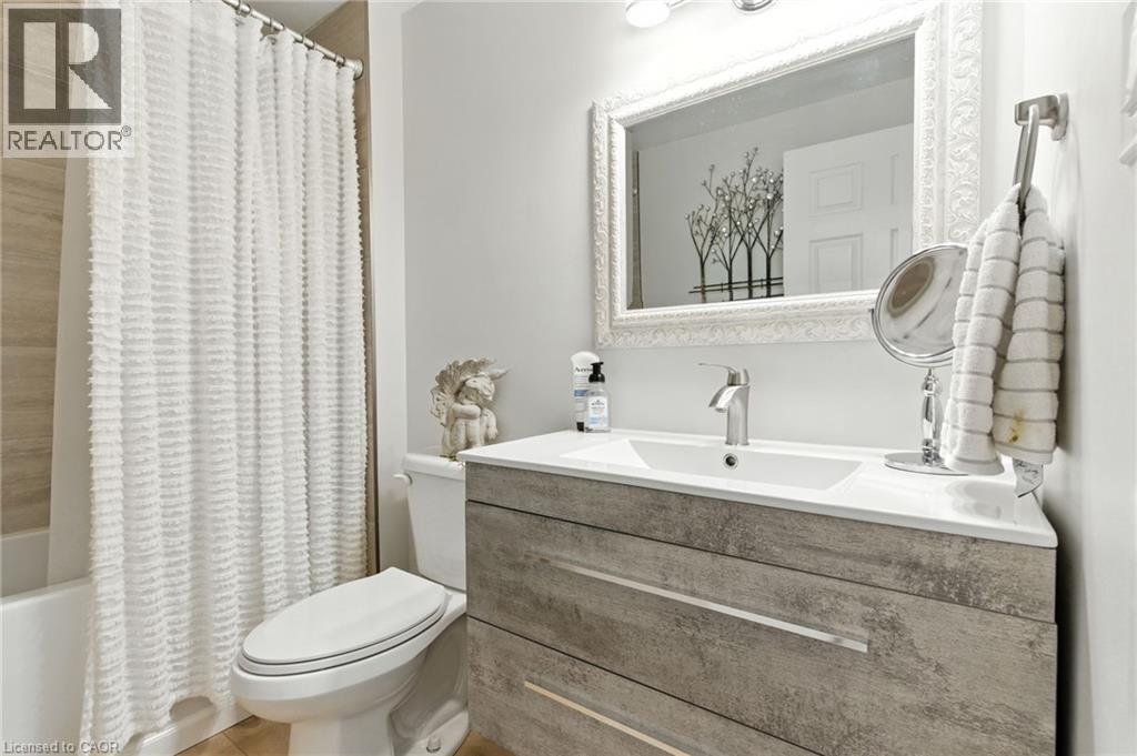 7 Trudy Court, Dundas, Ontario  L9H 5P6 - Photo 28 - 40771005