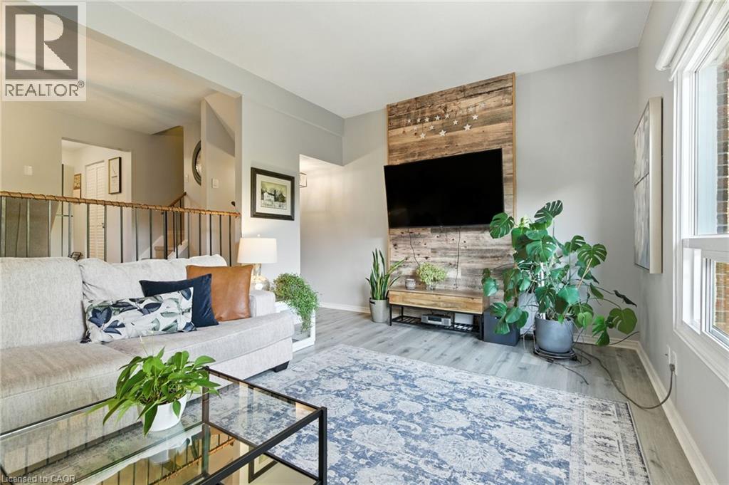 7 Trudy Court, Dundas, Ontario  L9H 5P6 - Photo 14 - 40771005