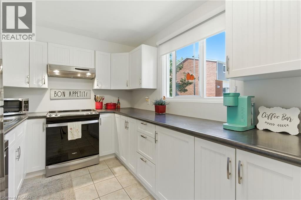 7 Trudy Court, Dundas, Ontario  L9H 5P6 - Photo 19 - 40771005