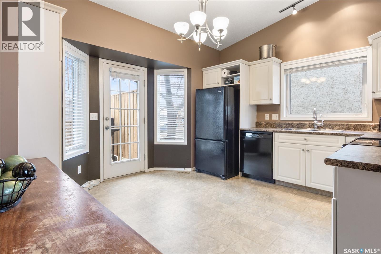 9 644 Heritage Lane, Saskatoon, Saskatchewan  S7H 5P8 - Photo 7 - SK024103