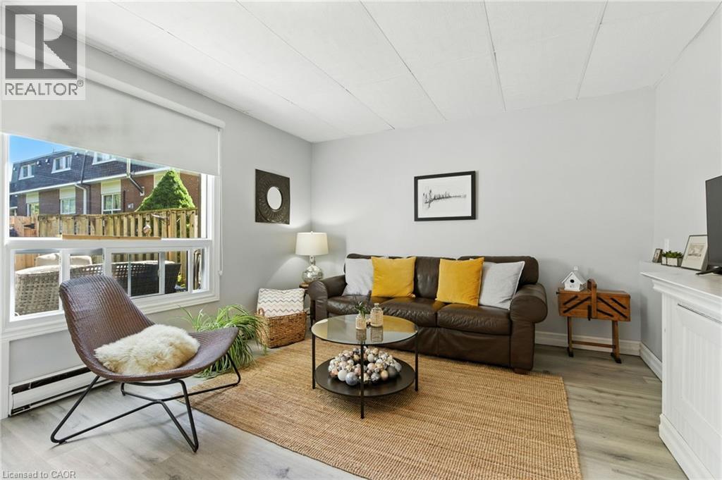 7 Trudy Court, Dundas, Ontario  L9H 5P6 - Photo 10 - 40771005