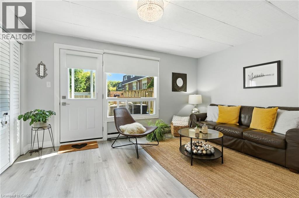 7 Trudy Court, Dundas, Ontario  L9H 5P6 - Photo 9 - 40771005