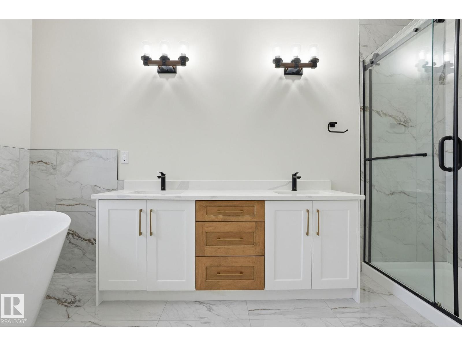 10727 65 St Nw, Edmonton, Alberta  T6A 2P3 - Photo 17 - E4466105