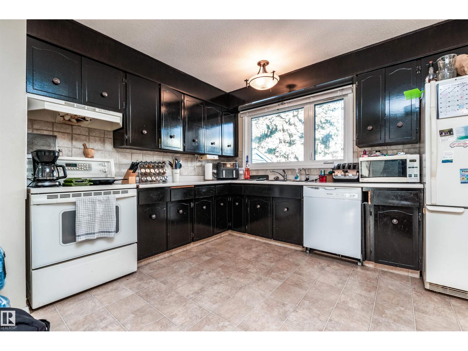 32 Groveland Rd, Sherwood Park, Alberta  T8A 3G6 - Photo 16 - E4466965