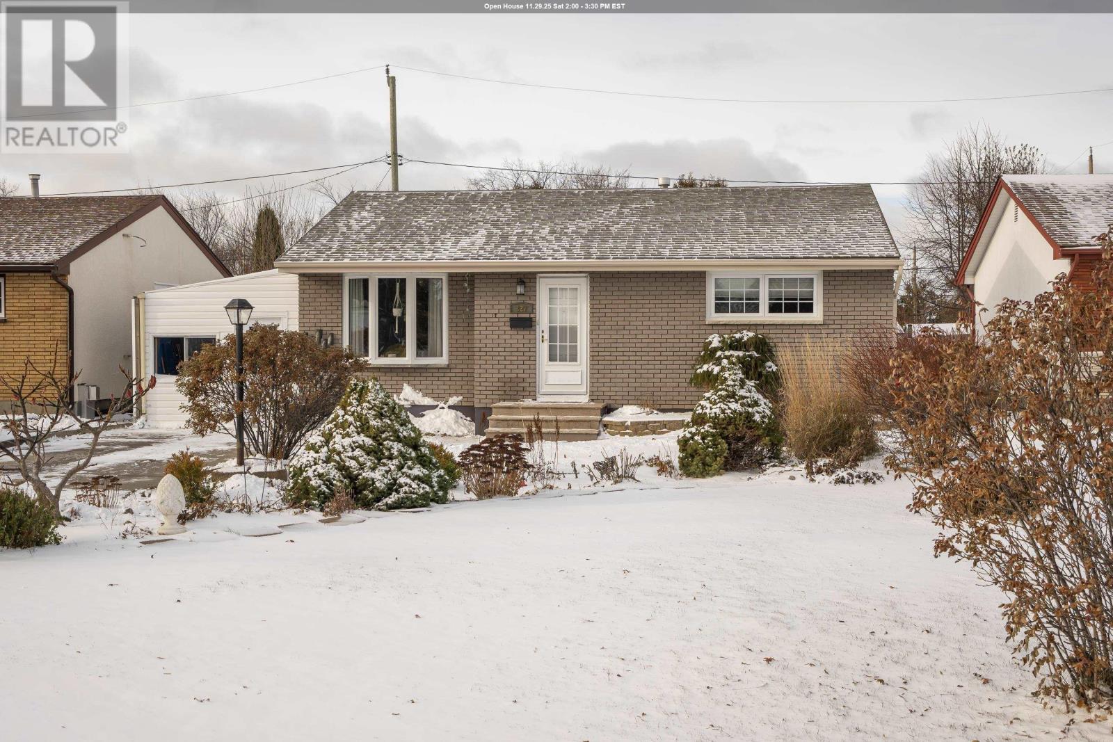 327 Ford ST N, Thunder Bay, Ontario