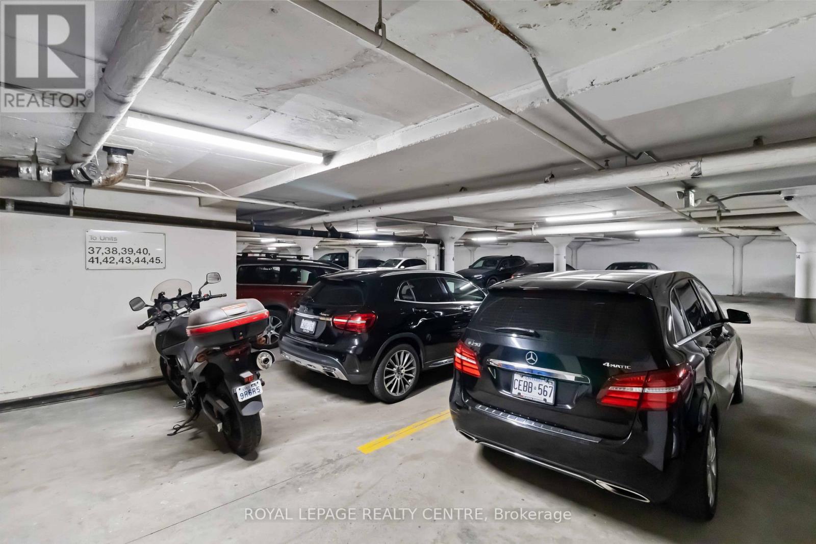 34 - 1330 Mississauga Valley Boulevard, Mississauga, Ontario L5A 3T1 - Photo 27 - W12585192